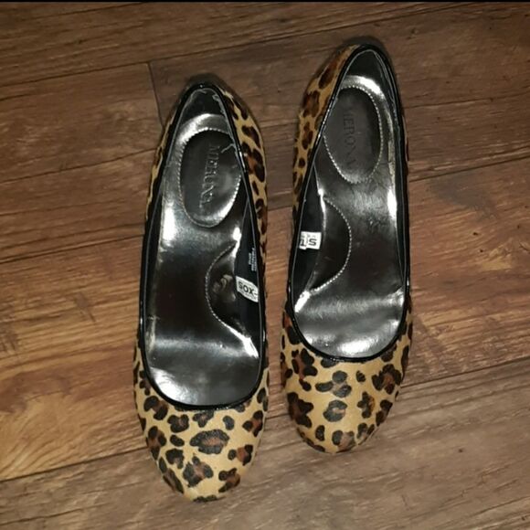 EUC Leopard "Sox Tab" Faux Hair Heels Sz 7.5 - Picture 3 of 8